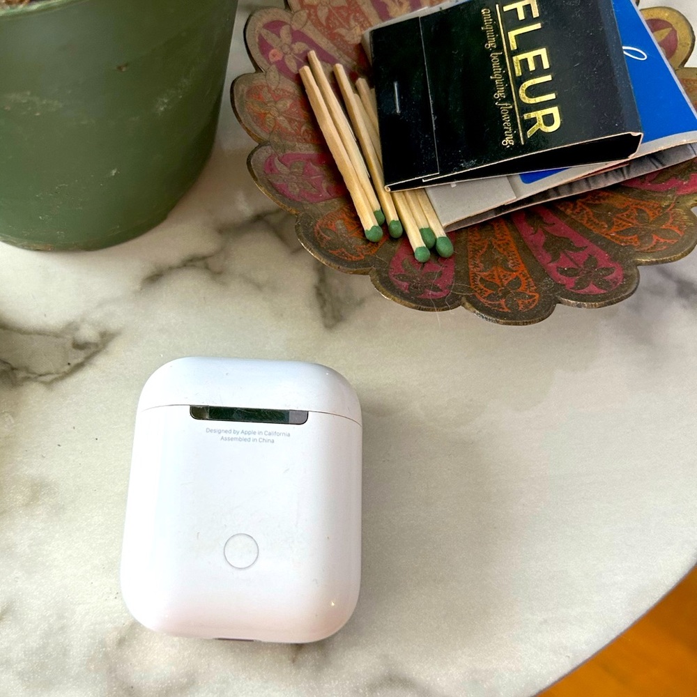 AirPods